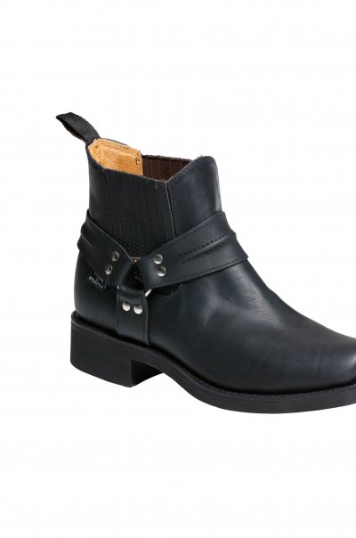 WB 33 black Boots right